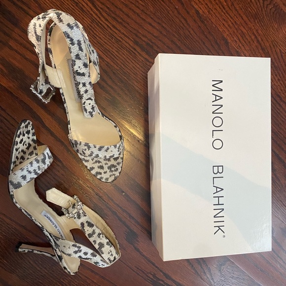 Manolo Blahnik heels - Picture 1 of 1